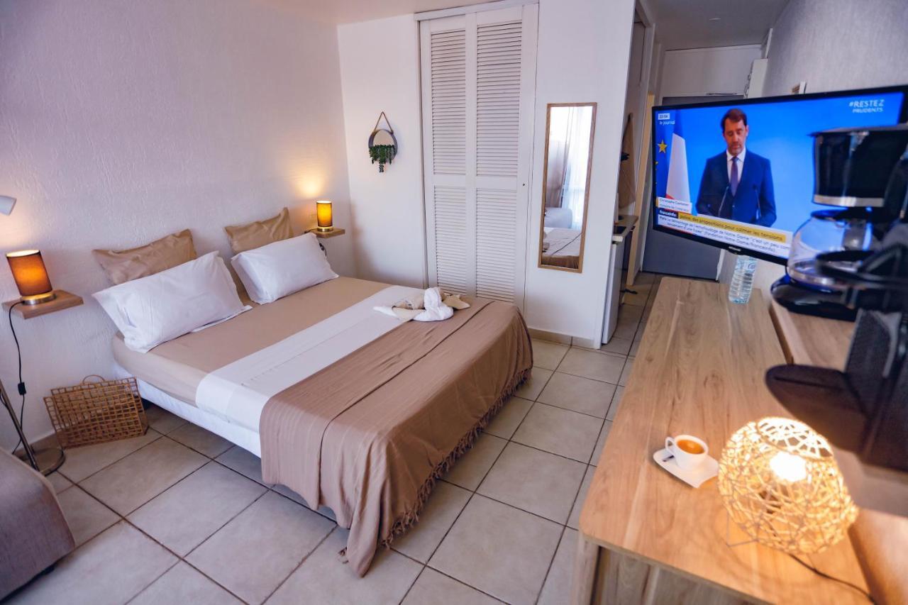 Studio Chic Avec Son Acces Plage Et Sans Coupure D'Eau Le Gosier  Exterior foto